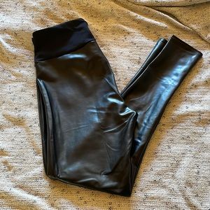 Spanx Assets faux black women’s leggings